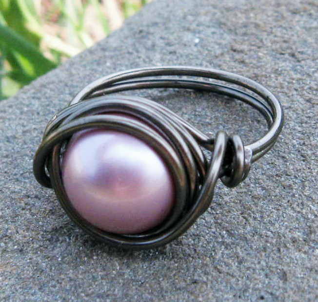 Swarovski Pearl Ring in Powder Pink and Gunmetal